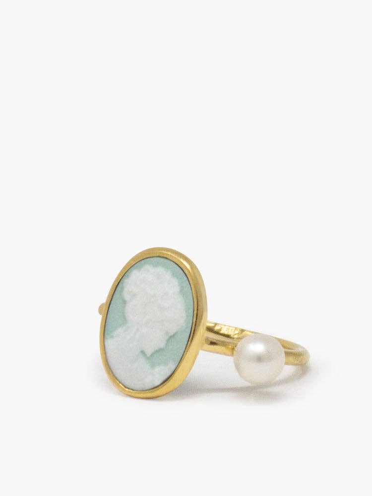 Vintouch Jewels - Wholesale Cocktail/Statement Ring - Green Mini Cameo Ring With A Pearl2