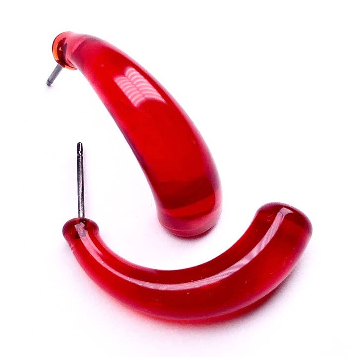 Boucles d'oreilles demi-créoles en verre pour la vente par Krista Bermeo Studio