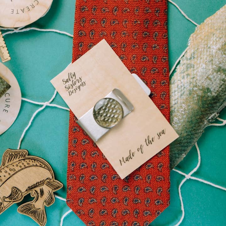 Salty Sisters Designs – wholesale Sedelklämma - Unisex – Härdad fisk hud Sedelklämma4