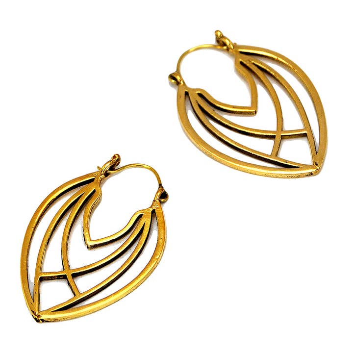 Boucles d’oreilles géométriques en laiton au design tribal pour la vente par Gypsy Winds Bcn