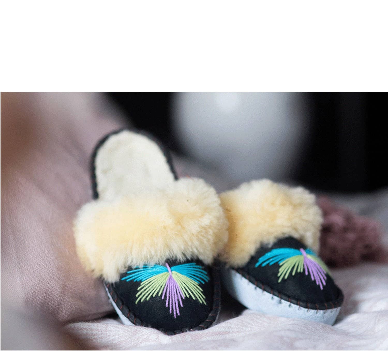 Sheepers SP .Z O.O. - Wholesale Slippers - Women's - Sheepskin Slipper Mule Original Sheepers Cream Color3