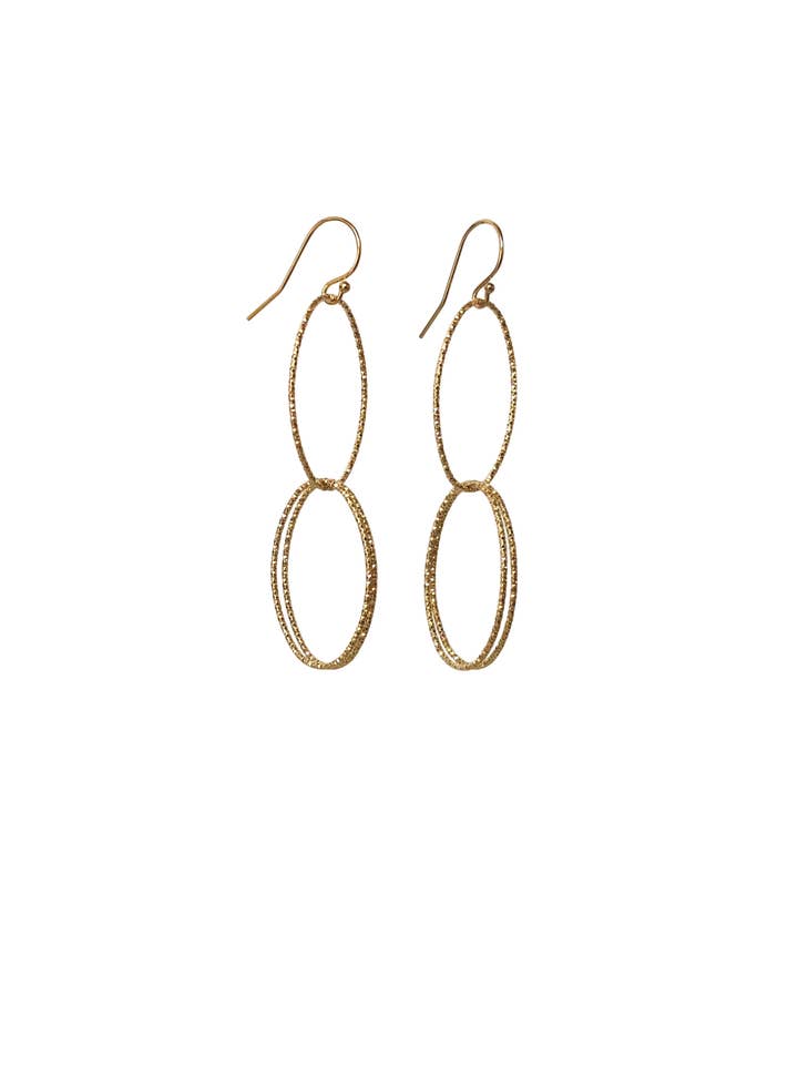 Lange Link Hoepeloorbellen in wit zilver voor wholesale door Rebecca Scott Jewelry