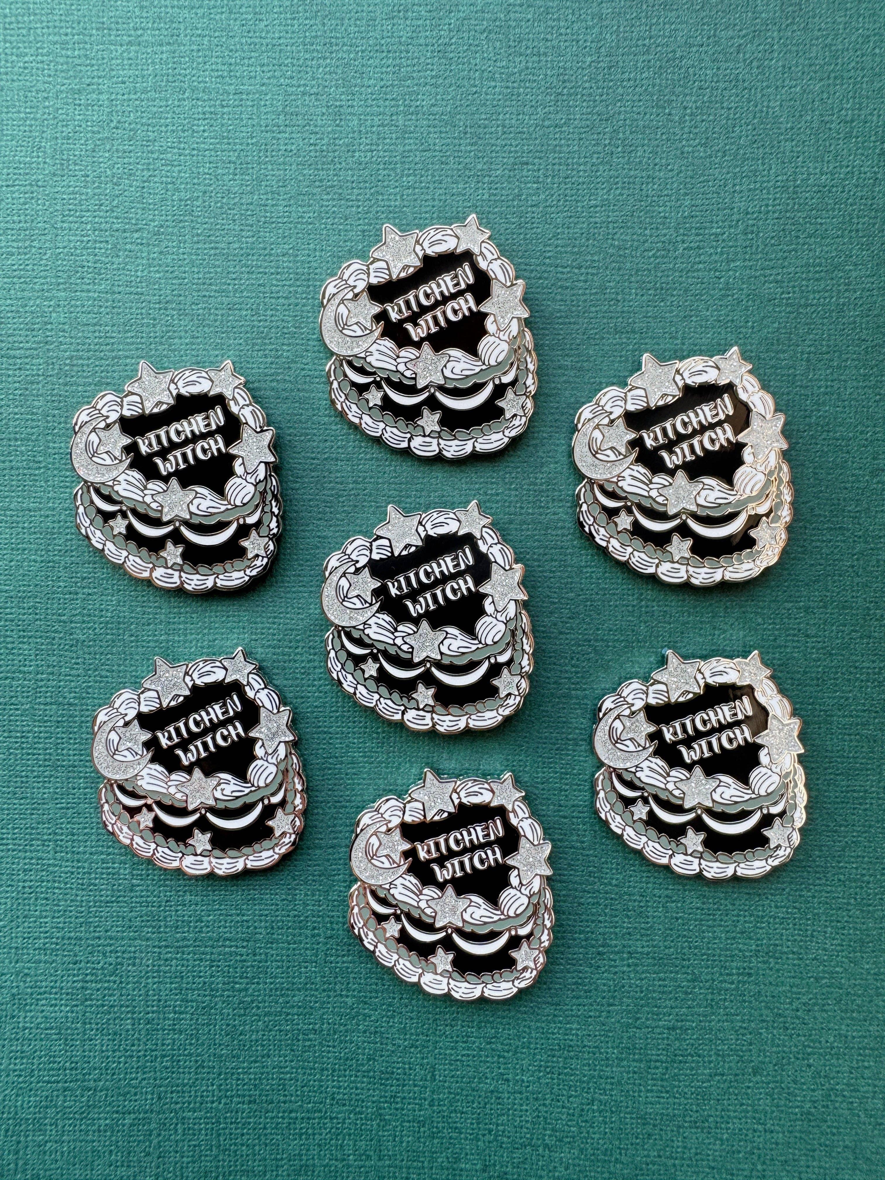 Lady Moon Co.® - Wholesale Lapel Pin/Button - Kitchen Witch Cake Pin2