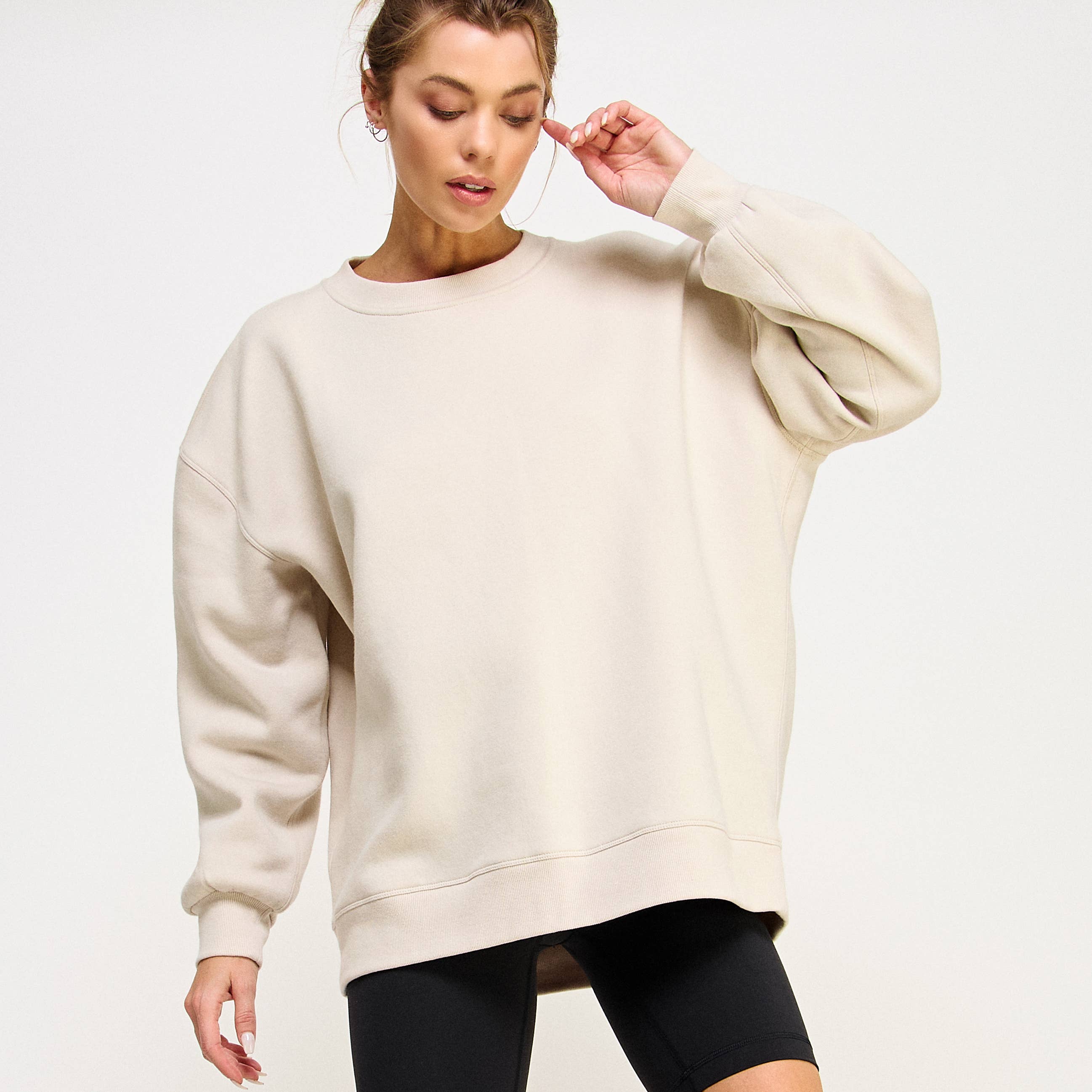 FREEZIA - Wholesale Sweatshirt - Women's - OVERSIZED CREWNECK SWEATSHIRT-FZ00014