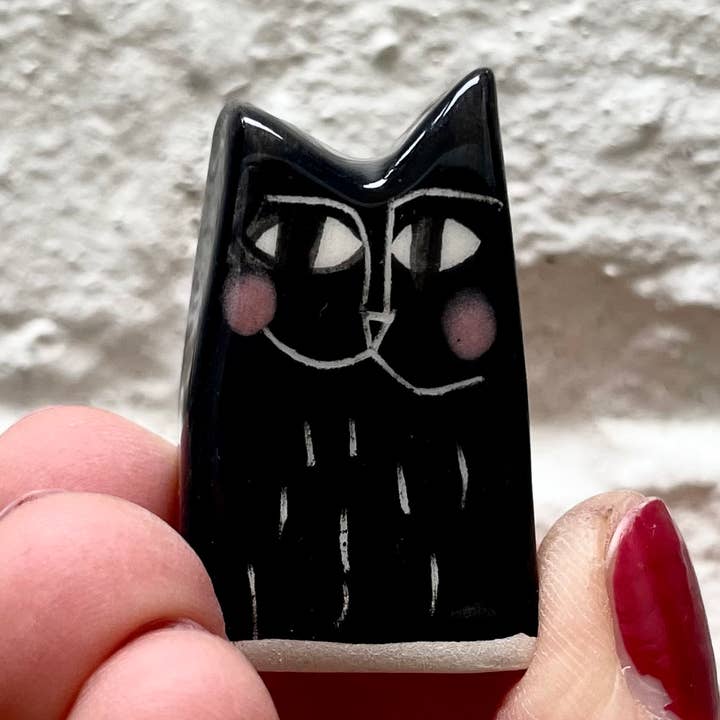 Anna Soba - Wholesale Decorative Figurine - Ceramic reverse cat figurine small0