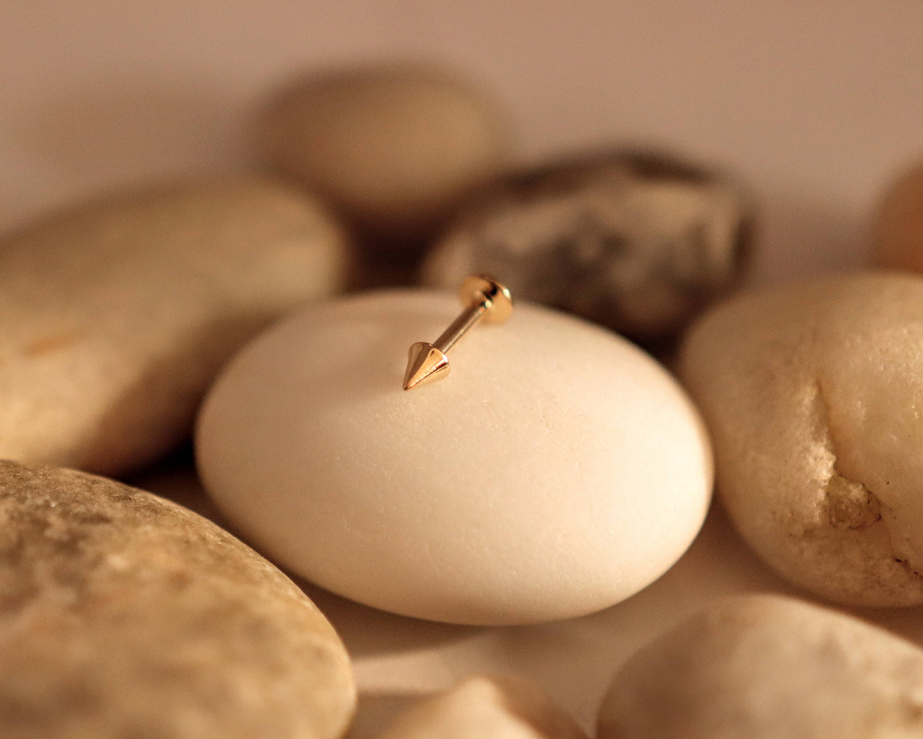 Zahav Jewelry – Großhandel Einzelohrring – 10kt Massivgold Spike Helix & Tragus Ohrring mit CZ1