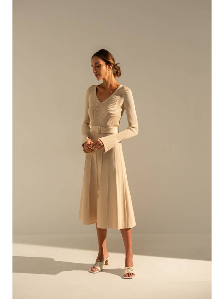 Nenya Fashion Limited - Wholesale Dress - Women's - Knitted Belted V-neck Midi Dress Stephanie