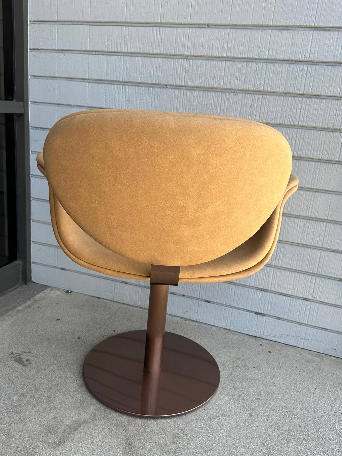 Statements by J - Wholesale Chair - Tulip Swivel  Chair - Camel and Bronze2