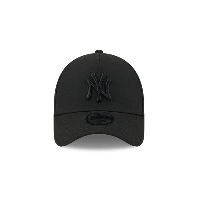 Rat City Sk8 Shop - Wholesale Baseball cap – Unisex - NEW YORK YANKEES 9FORTY A-FRAME NEW ERA BLACKOUT SNAPBACK HAT1
