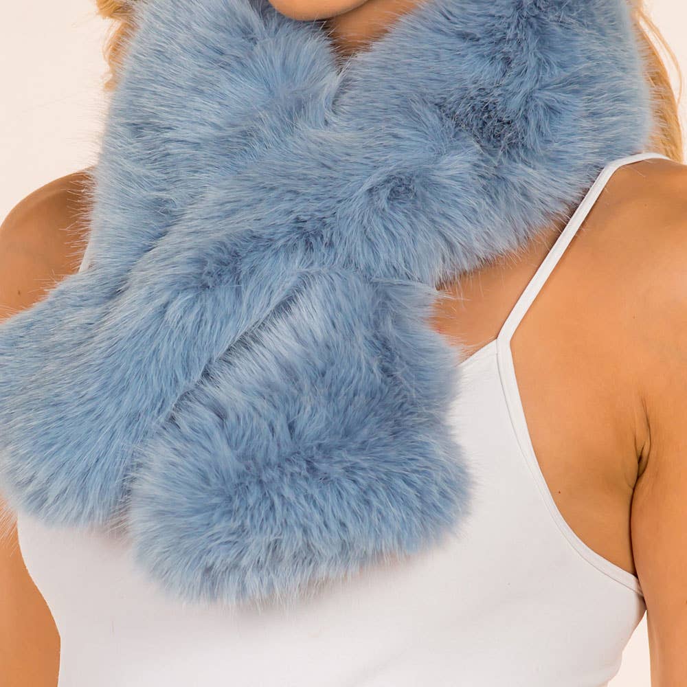 Sensibling Corp. – wholesale Scarf – Women's – Soft Faux Fur Plush Wrap Scarf1