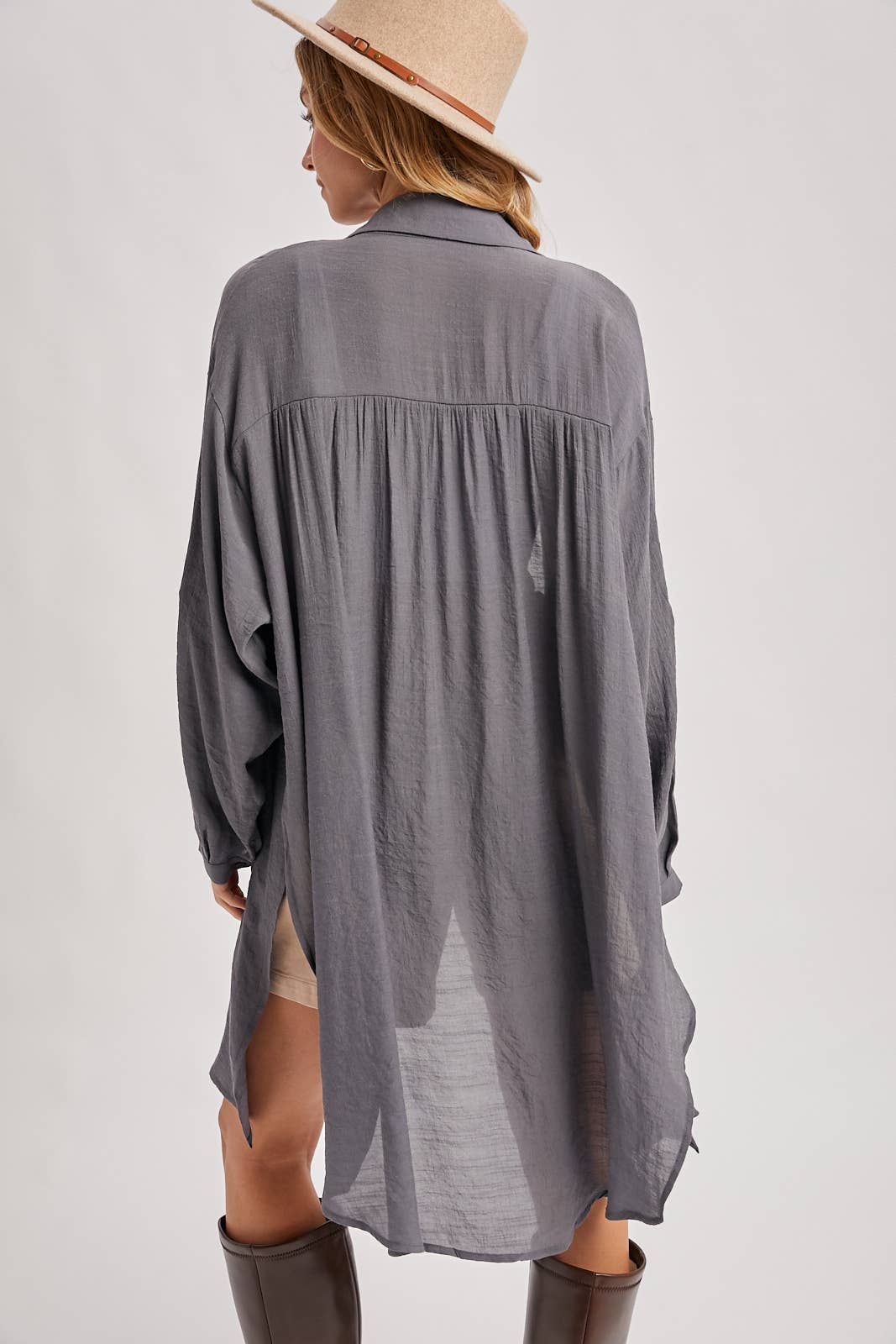 Bluivy - Wholesale Button Down Shirt - Women's - BUTTON-UP VENTED LONGLINE SHIRT31