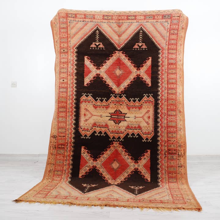 Tapis berbère marocain vintage - Tapis berbère vintage Boujaad pour la vente par MUSMUSRUGS