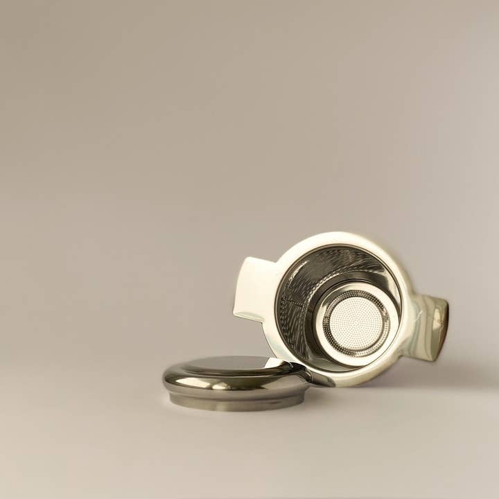 Tea infuser with lid for wholesale by Naturally Healthful