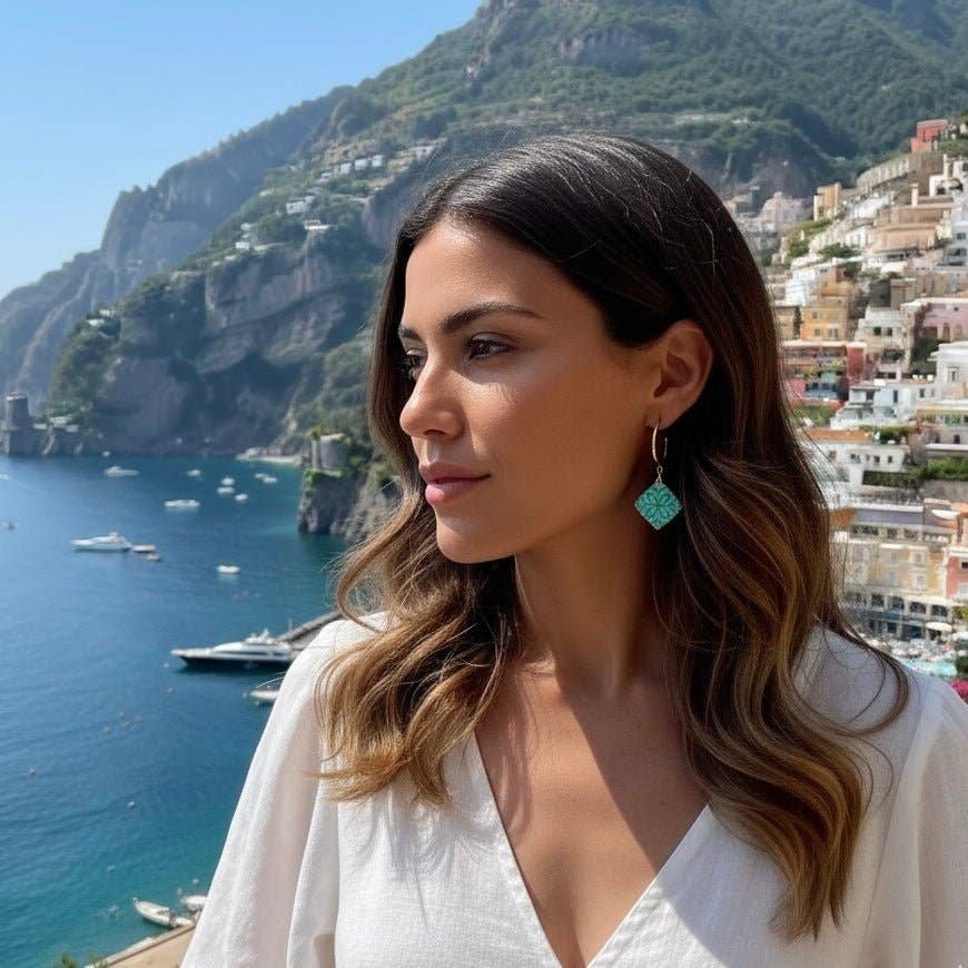 DUESTELLE ITALIA - Wholesale Huggie Earrings - Maiolica - 18k Gold Plated Hoop Earrings1