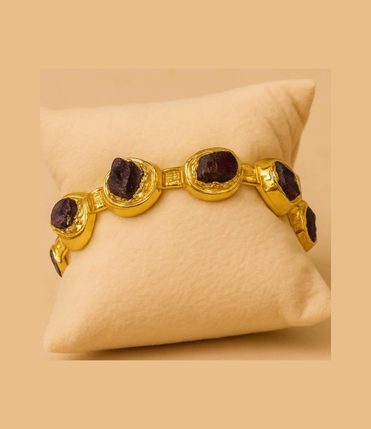 PHOEBE´S - Wholesale Beaded Bracelet - 18K Gold-Plated Rough Amethyst Bracelet – Energy and Natural Elegance1