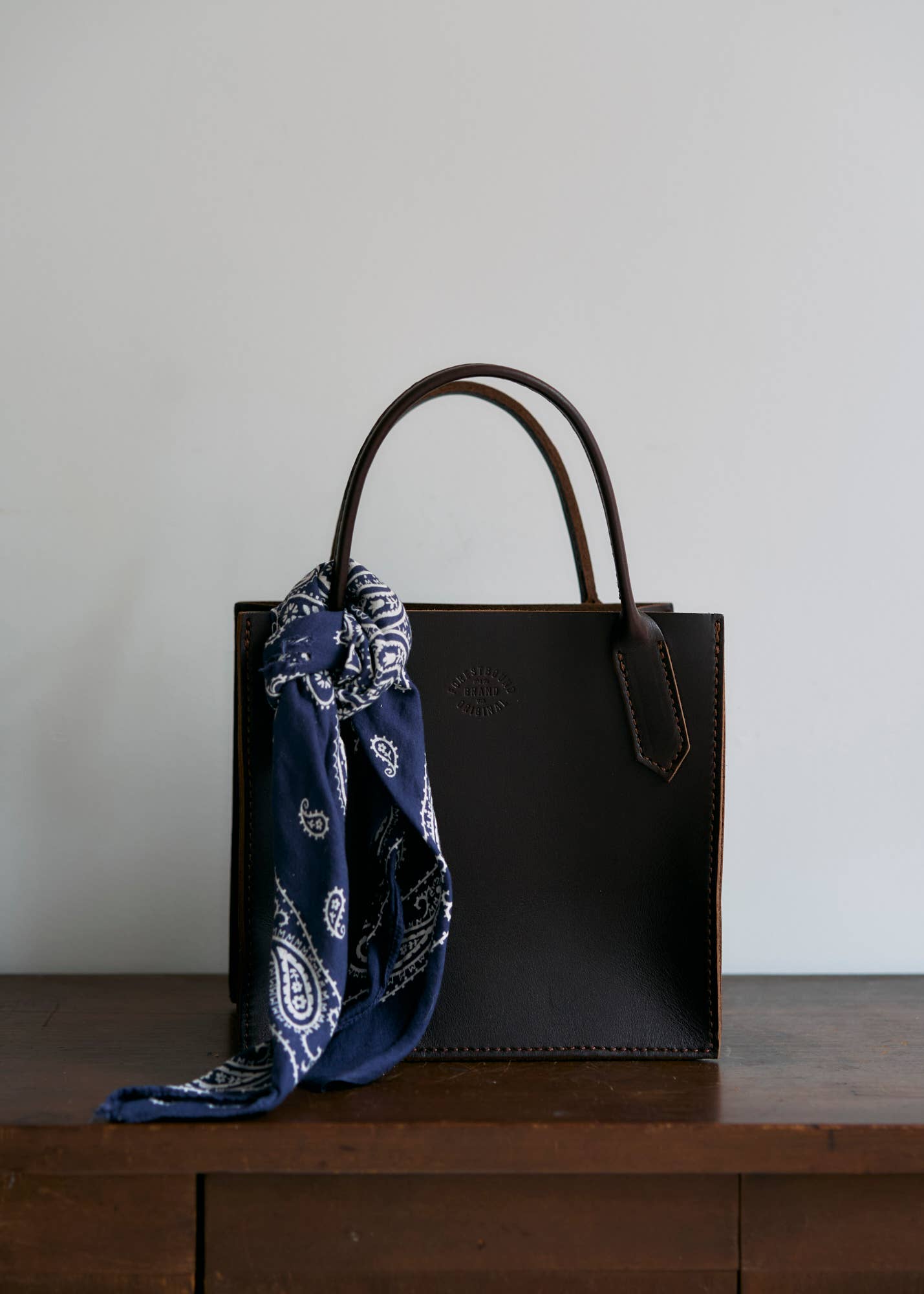 FORESTBOUND – wholesale Bärkasse - Dam – Läderväska för docka, Liten Brun Latigo2