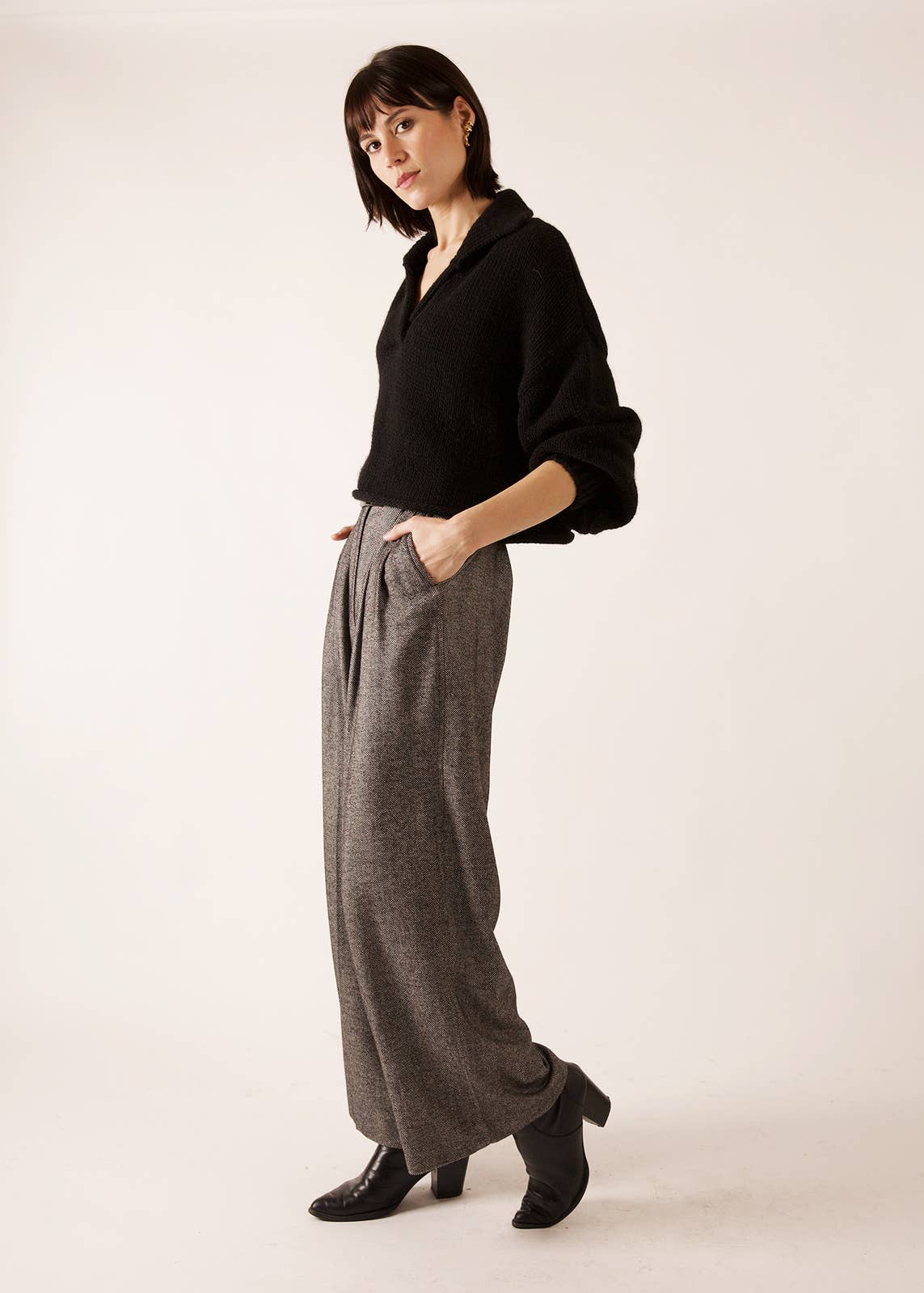 JULIA PARIS – wholesale Pullovertröja - Dam – Stickad tröja i blandad ull med skjortkrage8