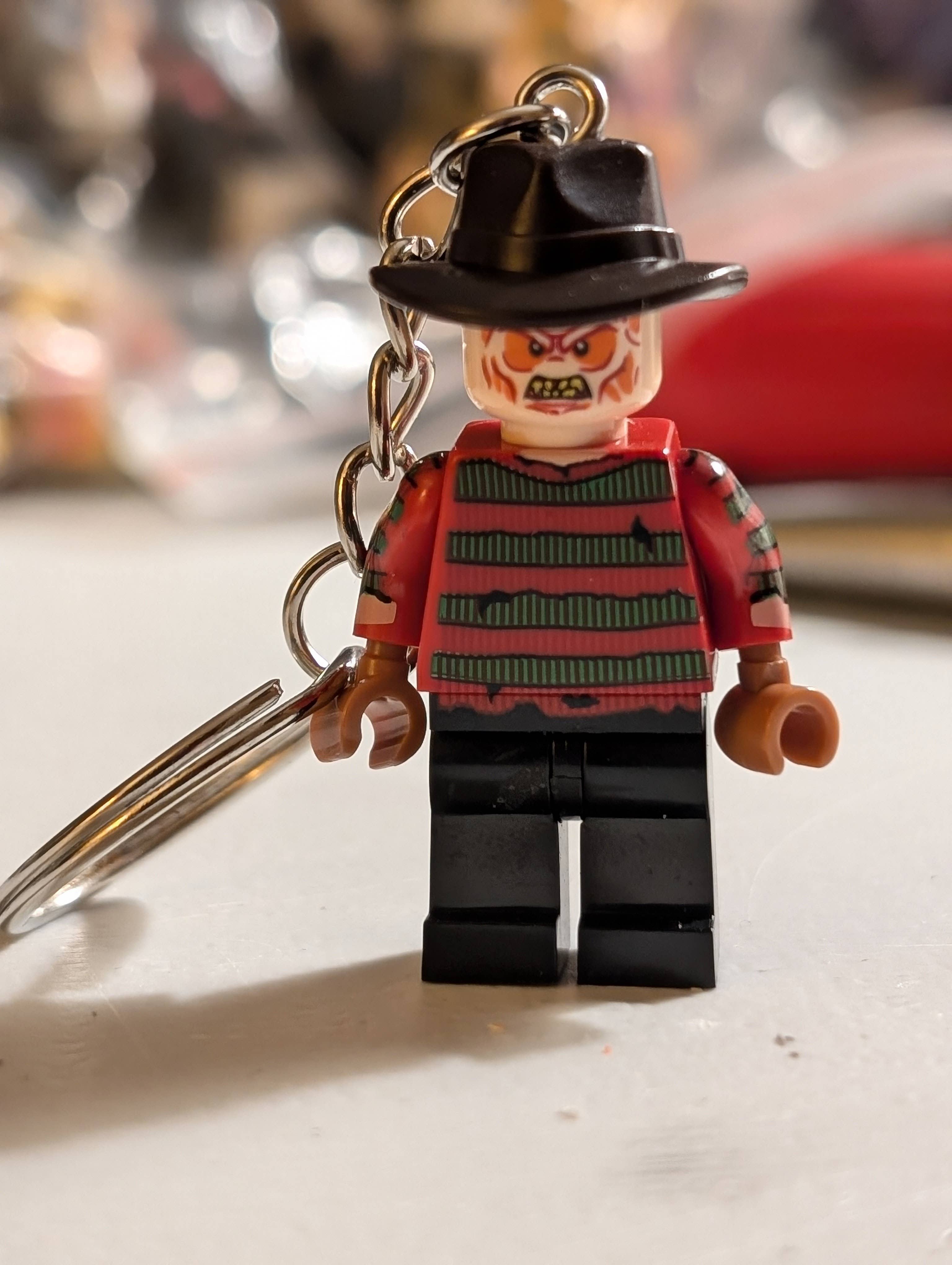 Con-Quest Crafts - Wholesale Keychain - Unisex - Horror Inspired Minifigure Keychains Movie Characters20