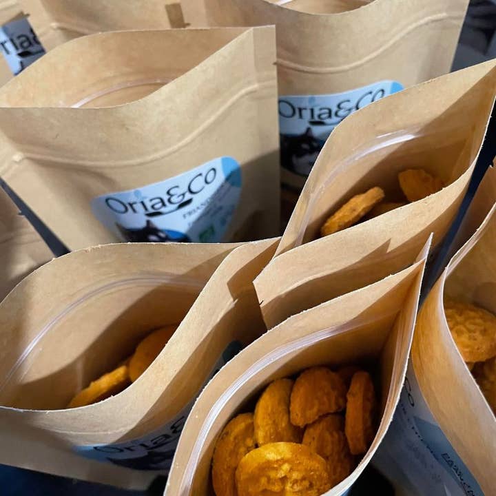 Oria & Co - Wholesale Pet Biscuit - Dog - Organic Tomato and Cheese Cookies1