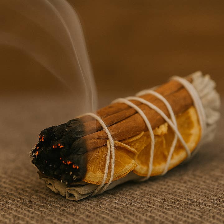 Herbal White Sage Smudge Sticks, 4-inch for wholesale by VIE