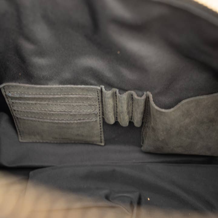 Grå 45L Canvas Weekender för wholesale på Faire7