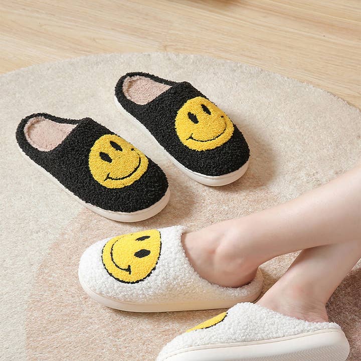 ACCITY - Wholesale Slippers - Women's - Cute Cartoon Smiling Face Fabric Slippers_CWSHS02548