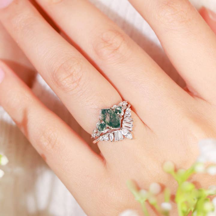 Azura Jewelry - Wholesale Band/Stacked Ring - Gardenia Moss Agate Ring