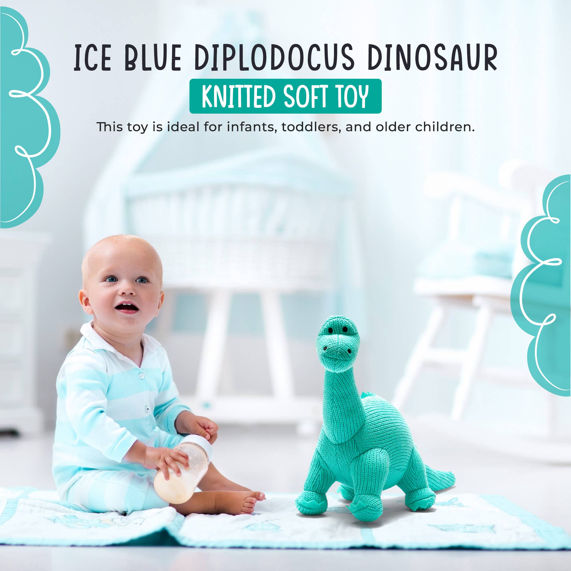 Best Years Ltd – wholesale Fyllda/plyschleksaker - Barn och baby – Stickad Diplodocus Mjukisdinosaurie - Isblå1
