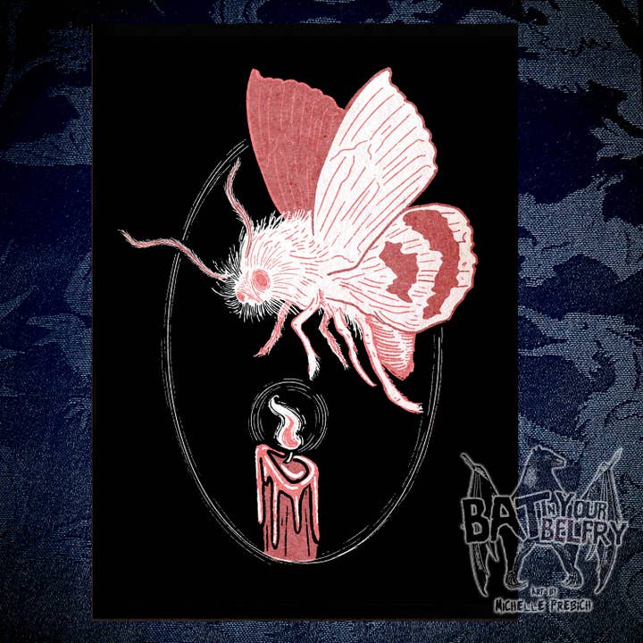 Albino Moth Tryck för wholesale av Bat In Your Belfry