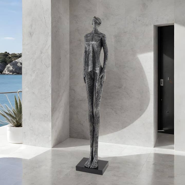 Sculpture de Poise Silencieuse // Noir pour la vente par Finesse Decor