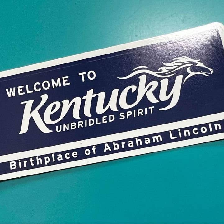 Bem-vindo ao Kentucky Waterproof Sticker por atacado de Sticker Mage