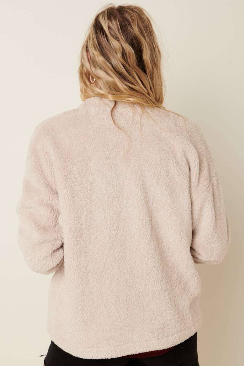 mittoshop – Großhandel Strickjacke – Damen – CARDIGAN AUS PELZ MIT KNOPFLEISTE20