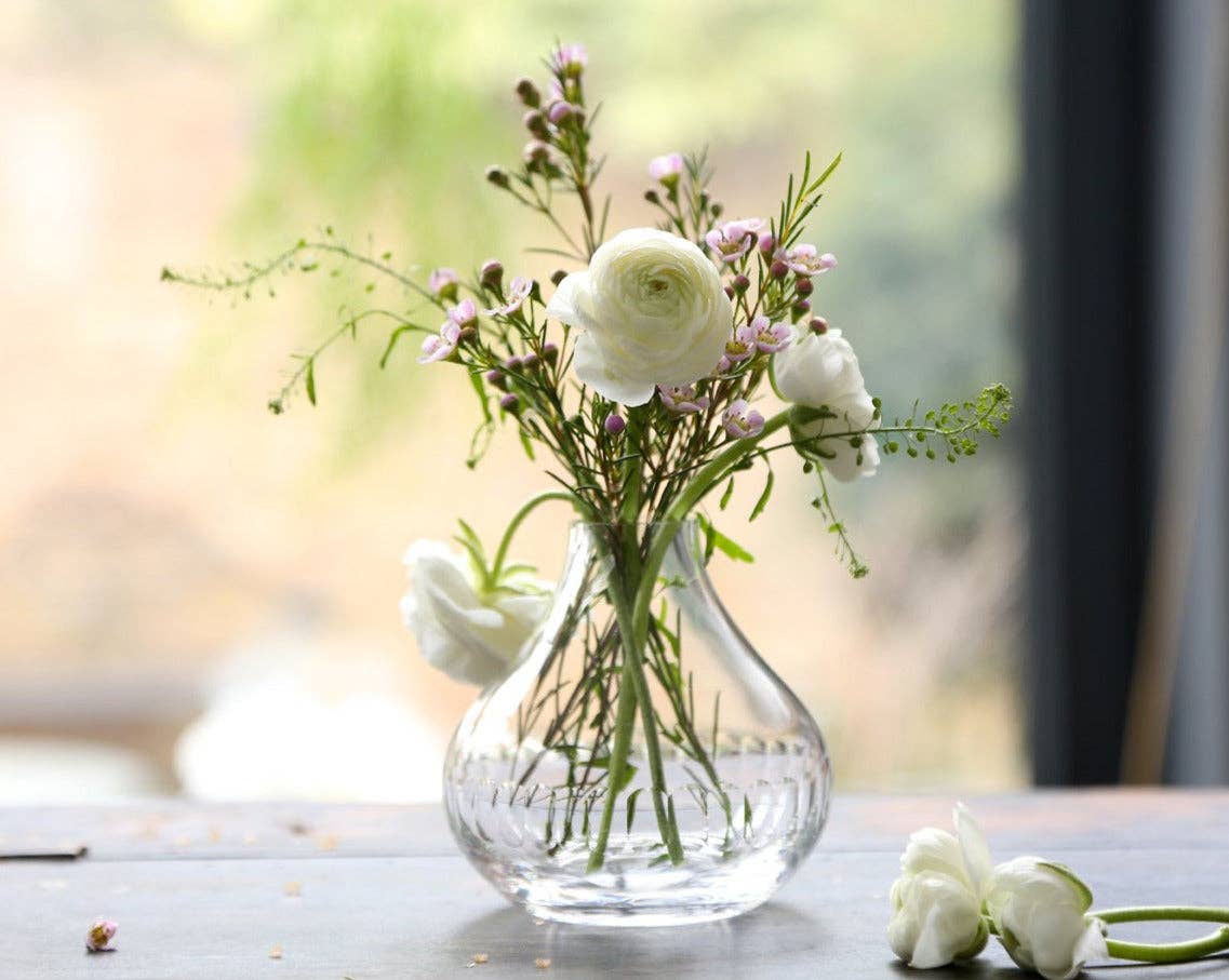 The Vintage List - Vente Vases - Petit vase en cristal avec lentille1