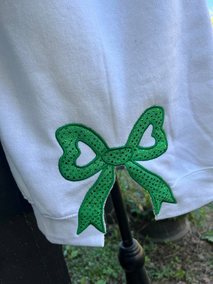 April's Sew Vinyl - Wholesale Sweatshirt - Unisex - Merry and bright Christmas Sweatshirt, Side Bow 4
