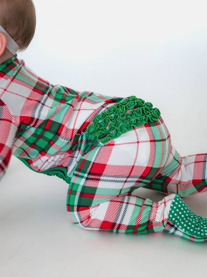 Blanc Pyjama une pièce à volants avec pieds en coton modal à carreaux Dashing Dreams pour bébé fille SoftSnooze™ en vente sur Faire3