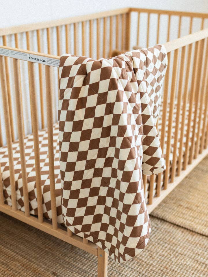 Feuille de berceau pour la vente par Jax & Lennon Clothing Co.