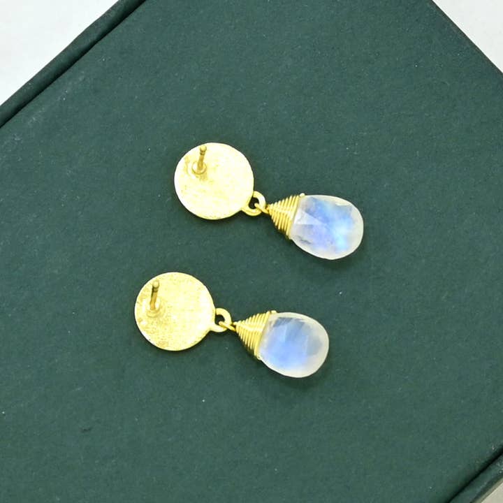Schmuckoo Berlin - Wholesale Dangle Earrings - Abigail Earring Gold Plated - Rainbow Moonstone