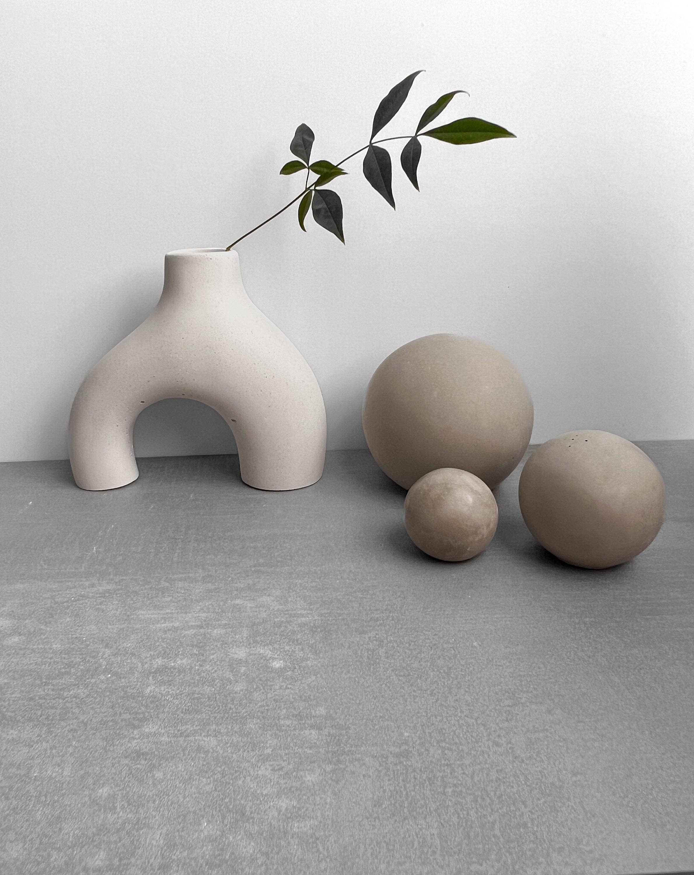 Minimal Loot Design - Wholesale Vase - Nordic Style Vase, Concrete Vase, Asymmetrical Modern Vase, Minimalist Vase, White Vase, Vase Decor, Minimalist Vase, Nordic Decor, Minimal4
