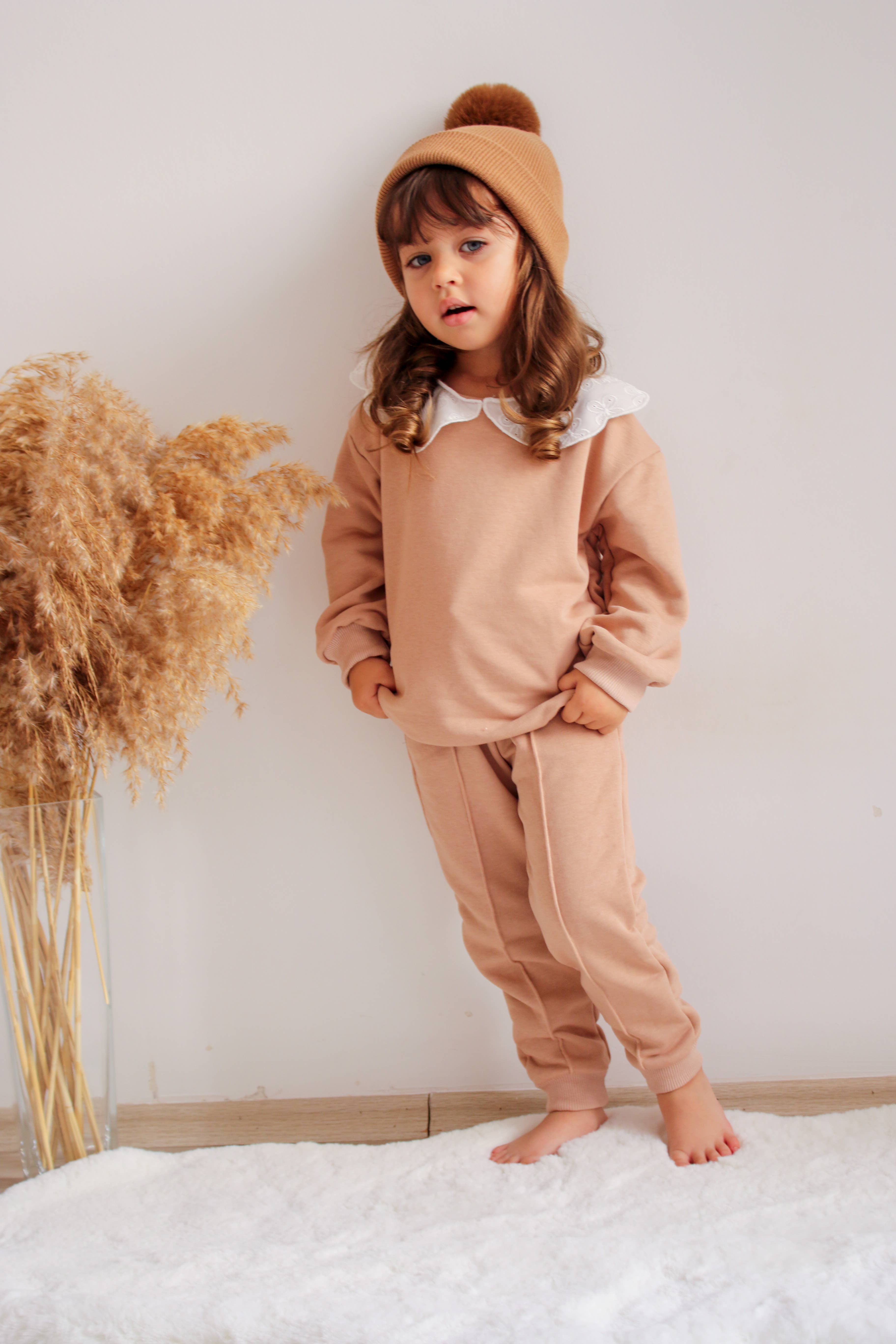 Single Pom Pom Baby/Kid's Brown Beanie Hat 0-8 Years for wholesale on Faire5