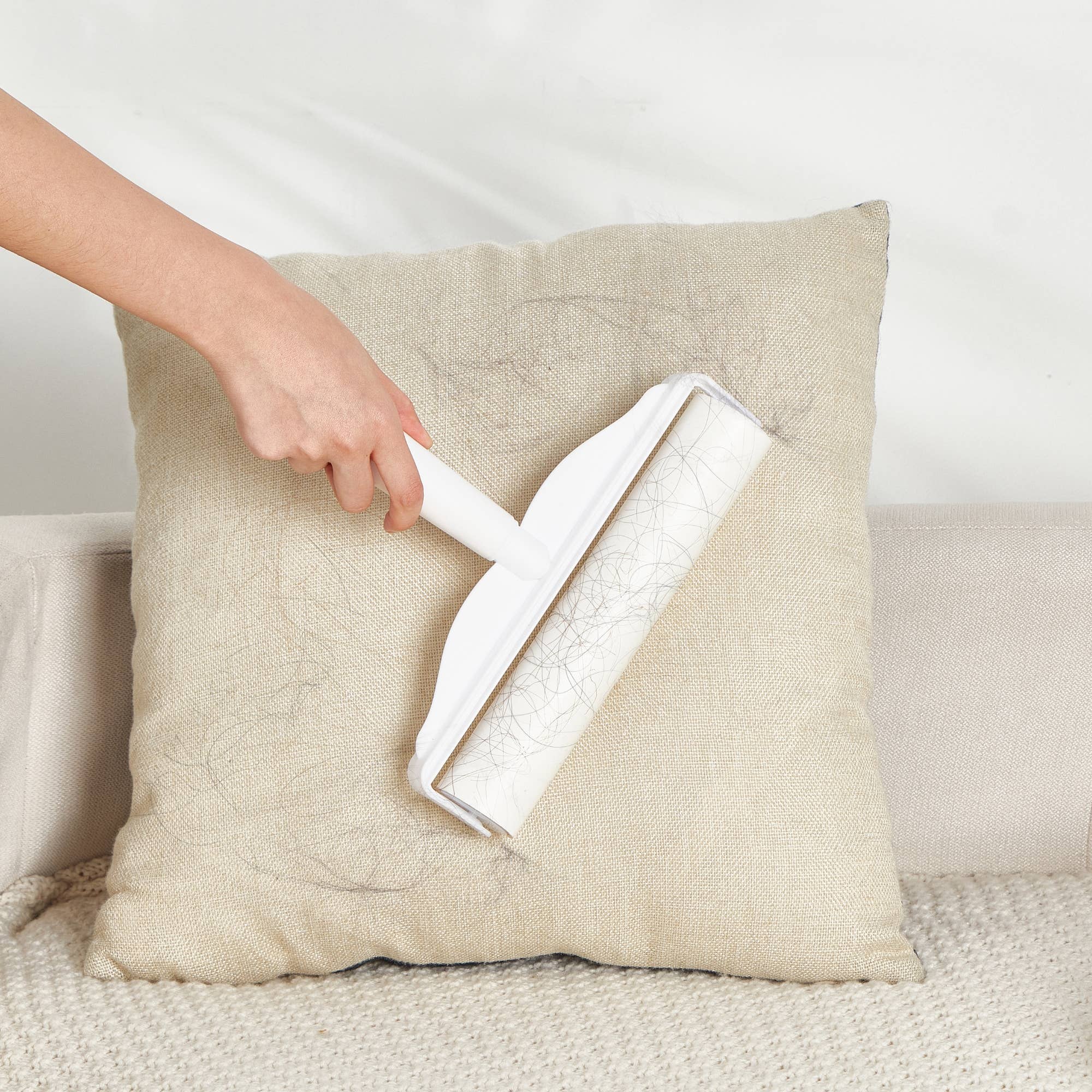 Salav-True & Tidy - Wholesale Lint Roller - Large 48 Inch Sticky Lint Roller (LR-48)1