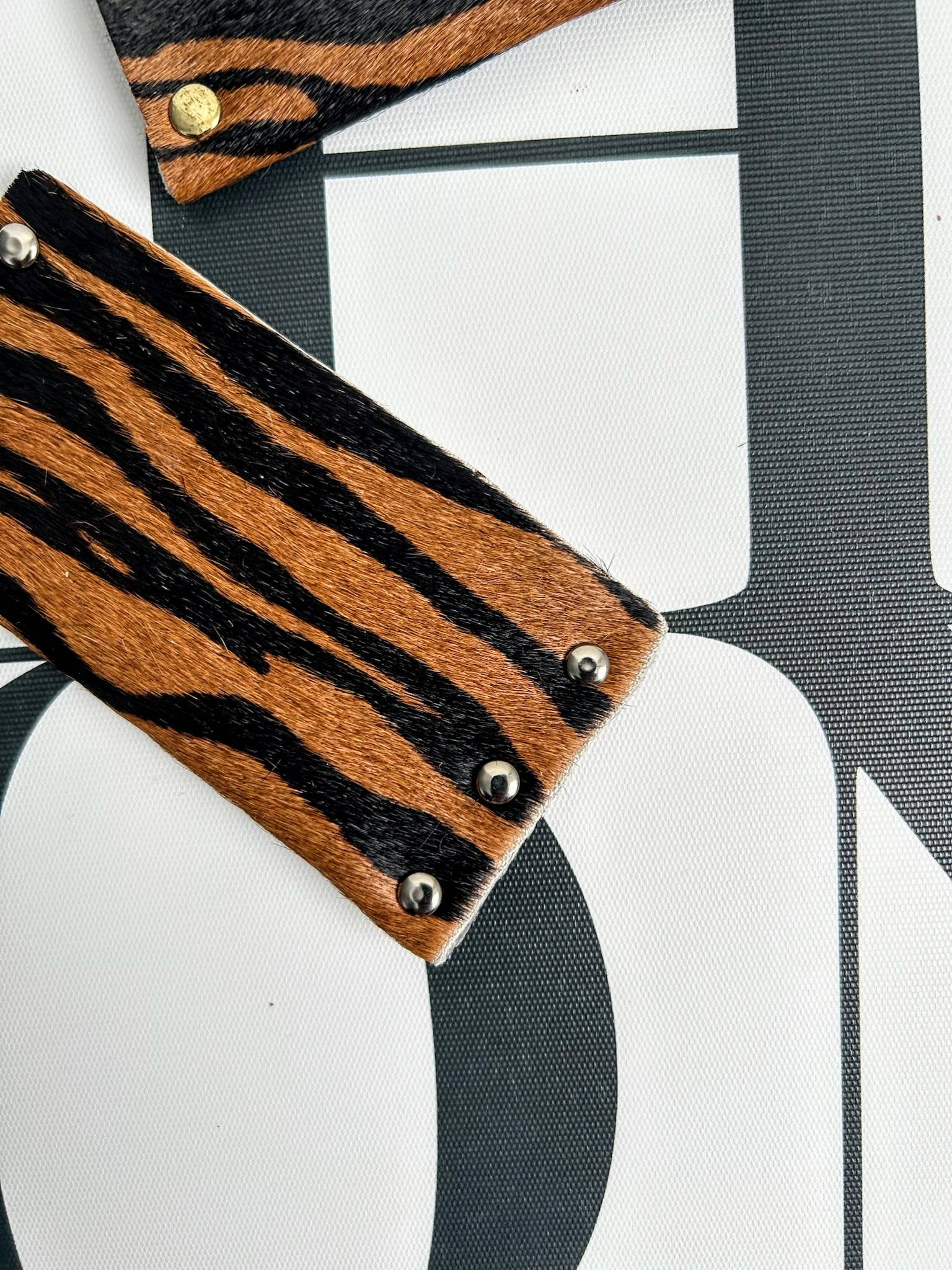 NKHenry - Wholesale Card Holder - Unisex - Hair on Hide Leather Calfhair Card Case9