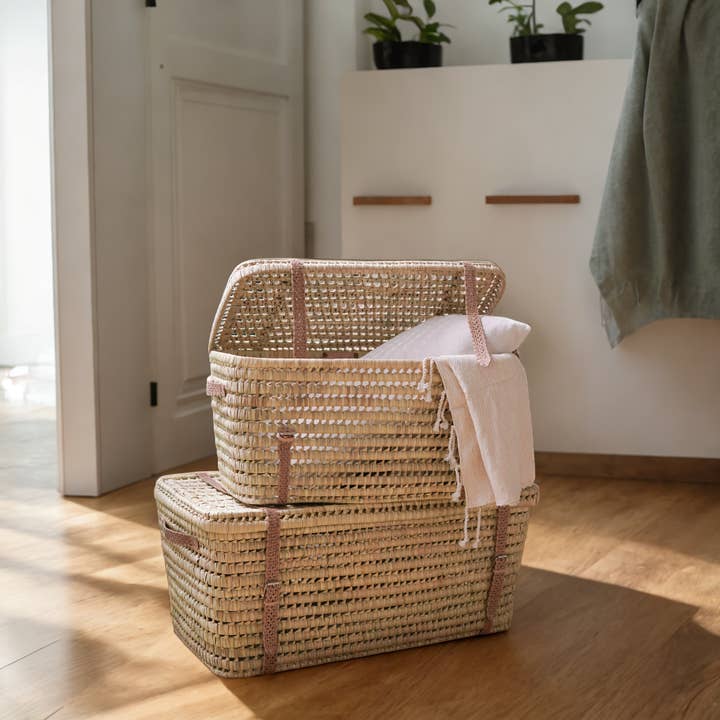 Gran Wholesale - Wholesale Storage Bin - Artisan Woven Wicker Storage Trunk with Chic Leather Handles