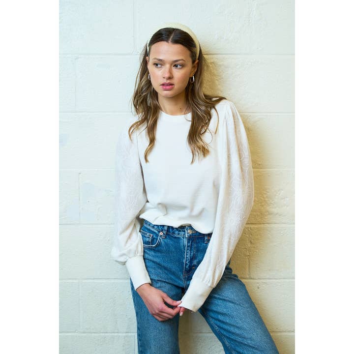 The GREii - Wholesale Sweatshirt - Women's - Floral Textured Sweatshirt