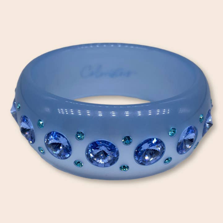 Catania maxi bangle in light blue for wholesale by Coloristers