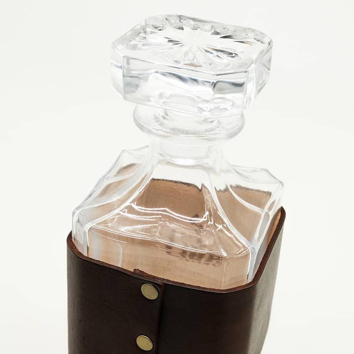 Lindy Leather - Wholesale Decanter - Custom Leather Decanter11