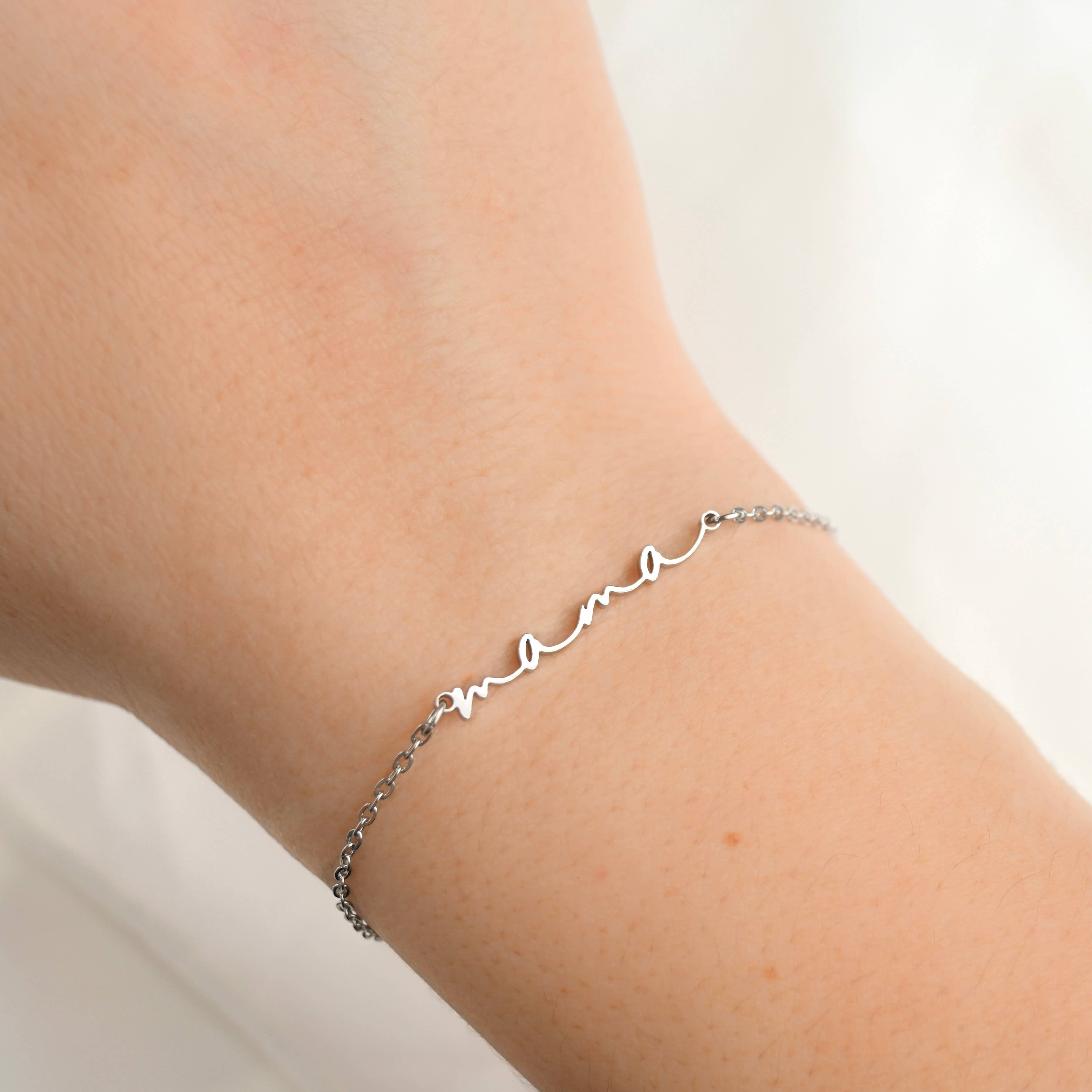 Blueyejewelry – Engroshandel Armbånd med vedhæng – Dainty Mama-armbånd - Mor-armbånd - Smykker til mors dag3