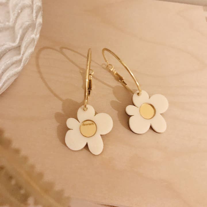 Foxie Collective - Wholesale Hoop earrings - Moon Flower Hoop Earrings | Cream + Gold | WHOLESALE