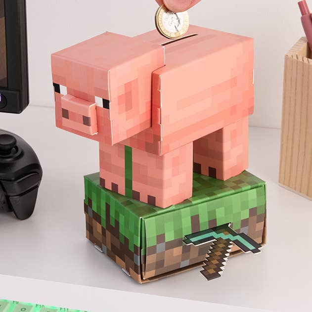 Coffret de construction de tirelire cochon pour la vente par Paladone