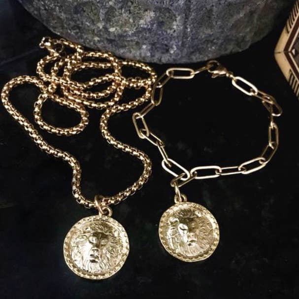 B.BéNI® Christian & Jewish Jewelry – wholesale Pendant/charm necklace – Intrépide Lion Coin Necklace4