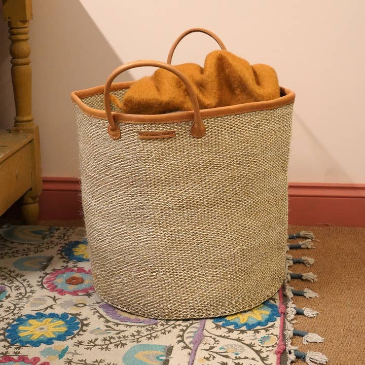 The Basket Room – wholesale Laundry basket – HERI: Natural & White Speckled Woven Laundry Basket | Hamper0